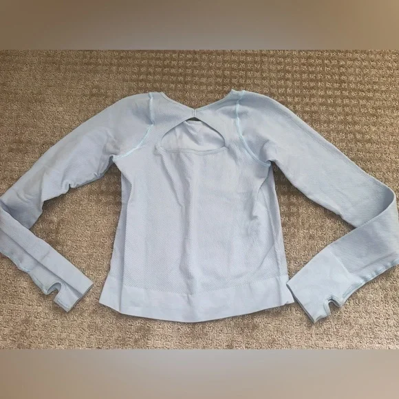 Free People Easy Free Throw Long Sleeve blue size medium/large activewear - Picture 2 of 5